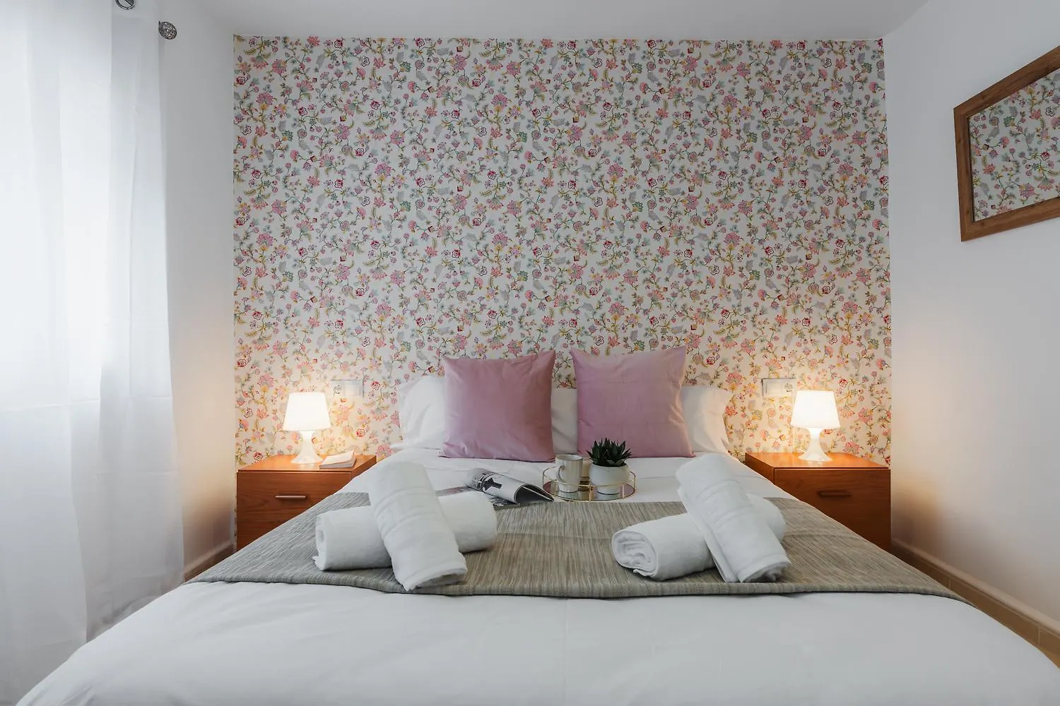 Tuguest Catedral II Apartment Granada Spain